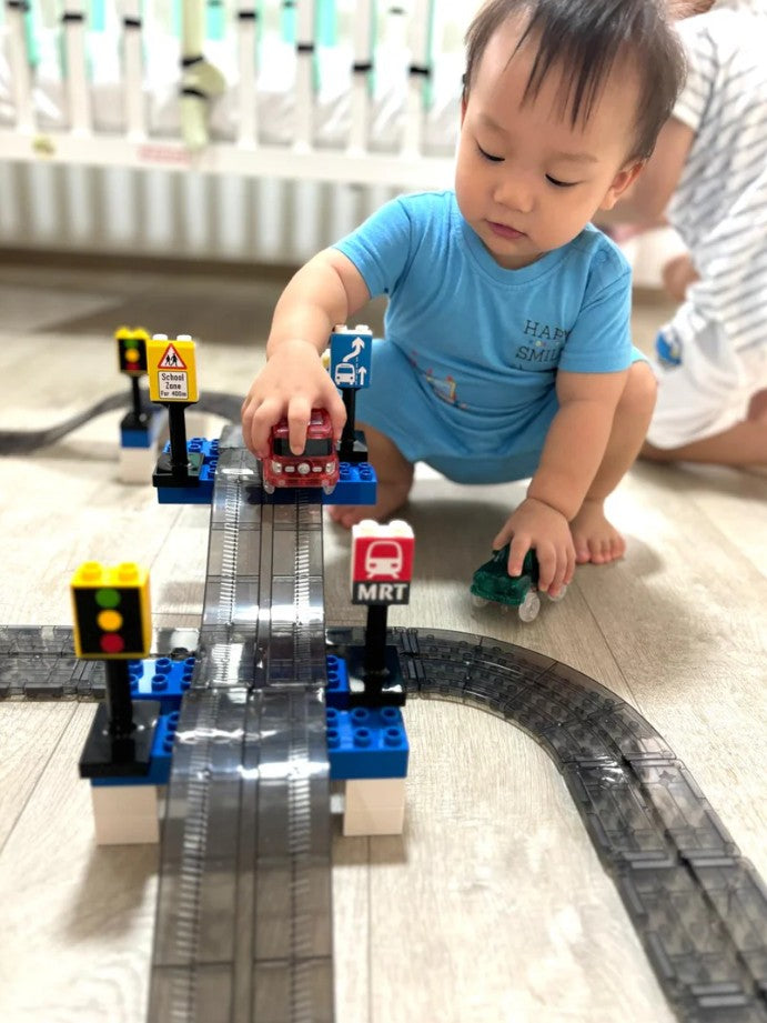 90 pcs Vroom Car City - Magnetic Brick Car Set